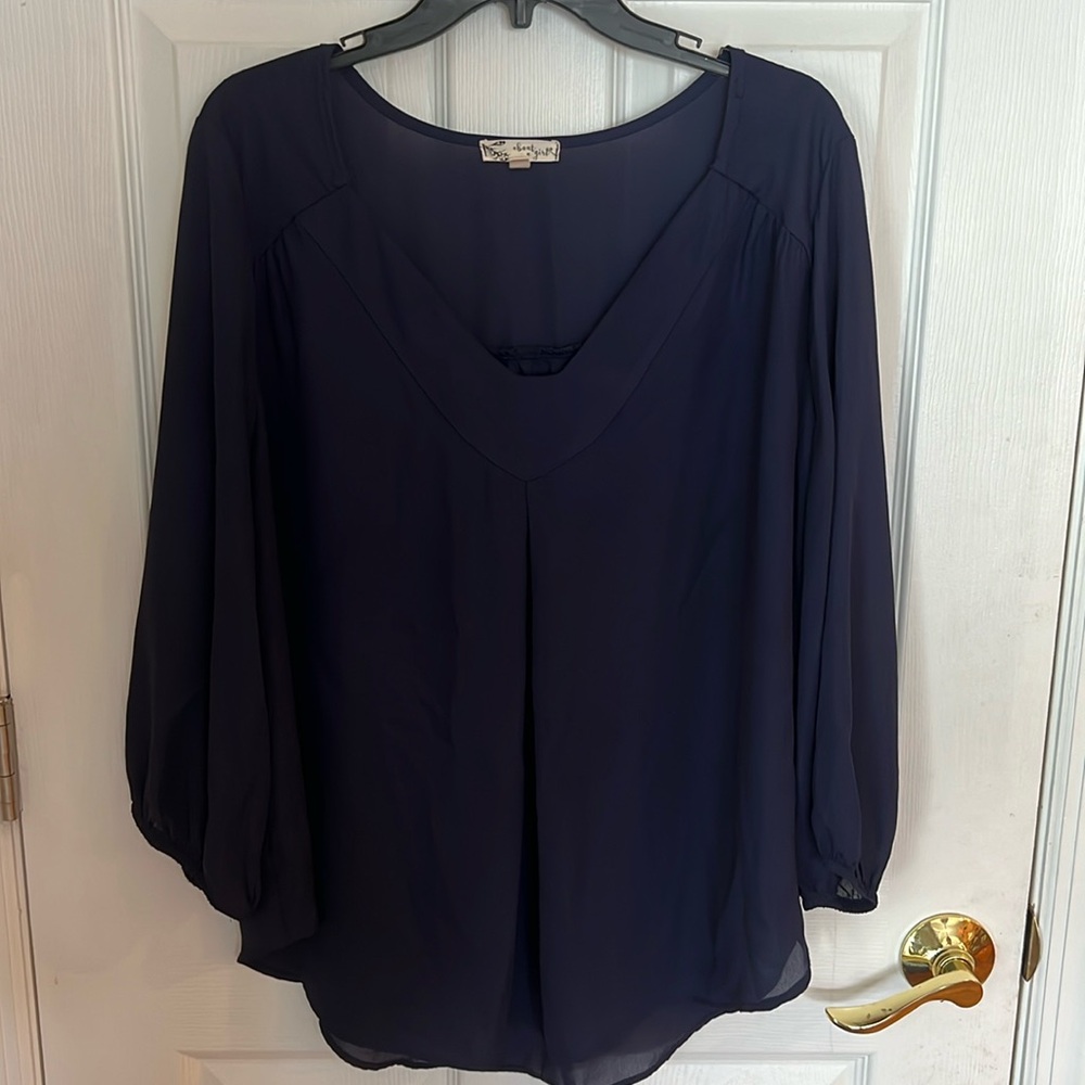 Navy blue v neck blouse by about  a girl size 1x like new